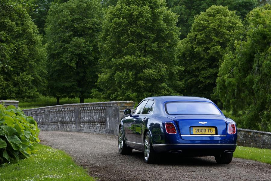  Bentley Mulsanne 2013 года  (фото 23 из 24)